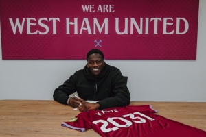 官方：西汉姆与20岁中场莫哈马杜-坎特续约至2031年