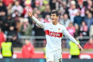 记者：皇马明夏能1350万回购20岁后腰切玛，斯图加特有转售匹配权