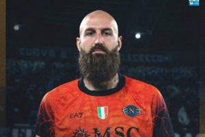 扑点专家！瓦尼亚上赛季以来在意甲11次面对点球，扑出其中6次