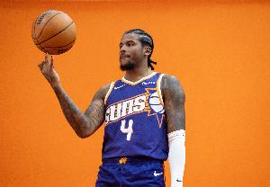 马威：杰伦·格林的运动能力非常出色 他的突破速度让人印象深刻