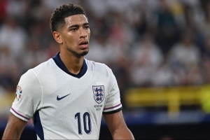 邮报：贝林厄姆已明白英格兰队是一个整体，而不是他加上另外十人