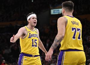 赢球保障！本赛季东契奇和里夫斯都出战时 湖人5胜1负！