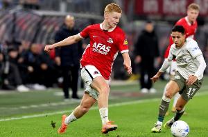 荷兰小将：科曼说我踢球像佩德里？我几乎每场巴萨的比赛都看