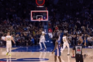 前东家也是独行侠！格莱姆斯压哨飙中超远骑马射箭三分