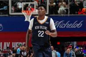 获重用！13号秀中锋奎因大放异彩 替补37分钟轰26分7板4助