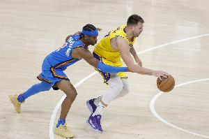 NBA官方预热湖雷大战：东契奇场均37.1+9.4+9.1 SGA33.2+5.2+6