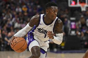 替补全能！施罗德13中5拿到14分6板6助1断