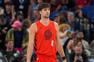 拓记：球队本赛季能进前十那就不错 下赛季或许能进季后赛