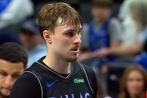 白热化！弗拉格强攻造成杀伤 两罚一中扳平比分