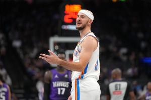 今天雷霆客战鹈鹕 卡鲁索升级为可以出战比赛